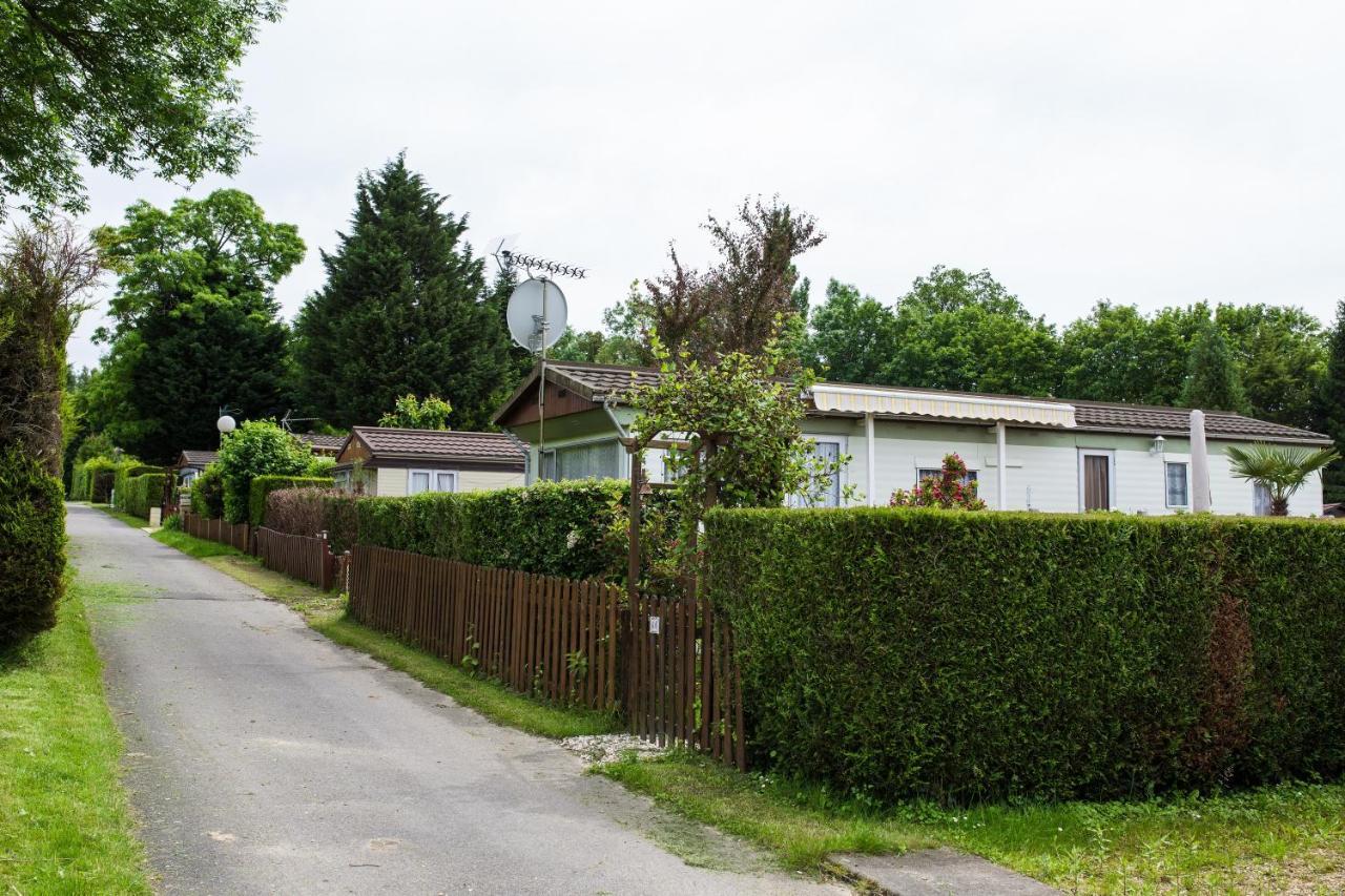 Hotel Camping des Bondons à Jouarre Extérieur photo